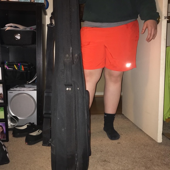 YAMAHA CG201S cedar top w/ glossy finish! - Picture 3 of 3